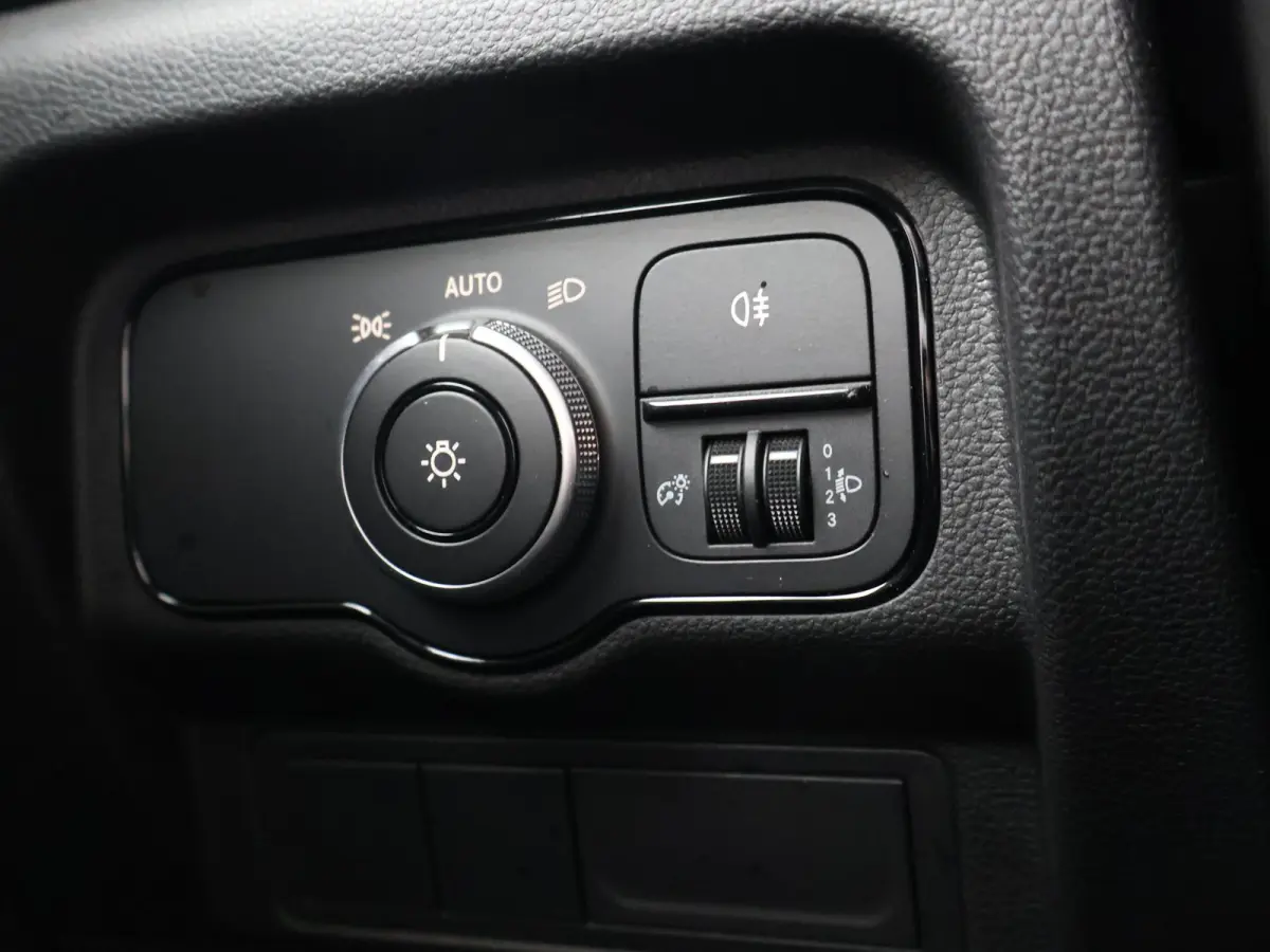 108 CDI PRO + CARPLAY | CAMERA | IMPERIAAL | CRUISE CONTROL