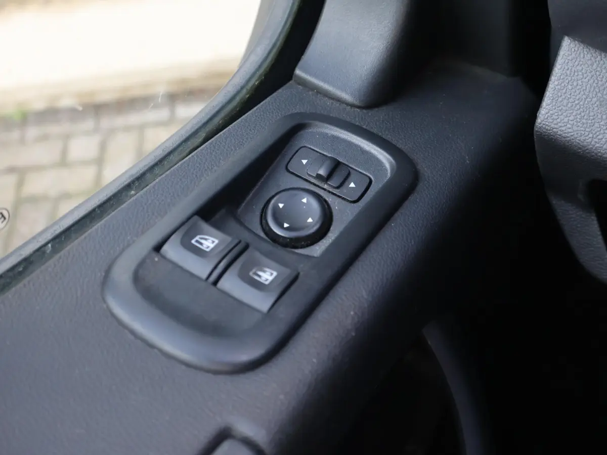 T35 2.3 dCi 150 PK L2H2 WORK EDITION + CARPLAY | CAMERA | CRUISE CONTROL | DAB | AIRCO