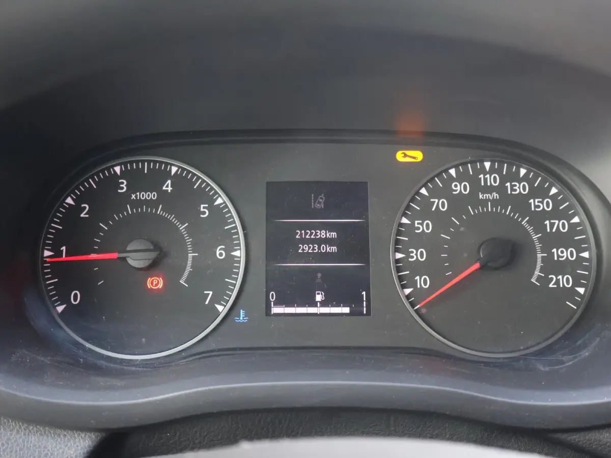 T35 2.3 dCi 150 PK L2H2 WORK EDITION + CARPLAY | CAMERA | CRUISE CONTROL | DAB | AIRCO