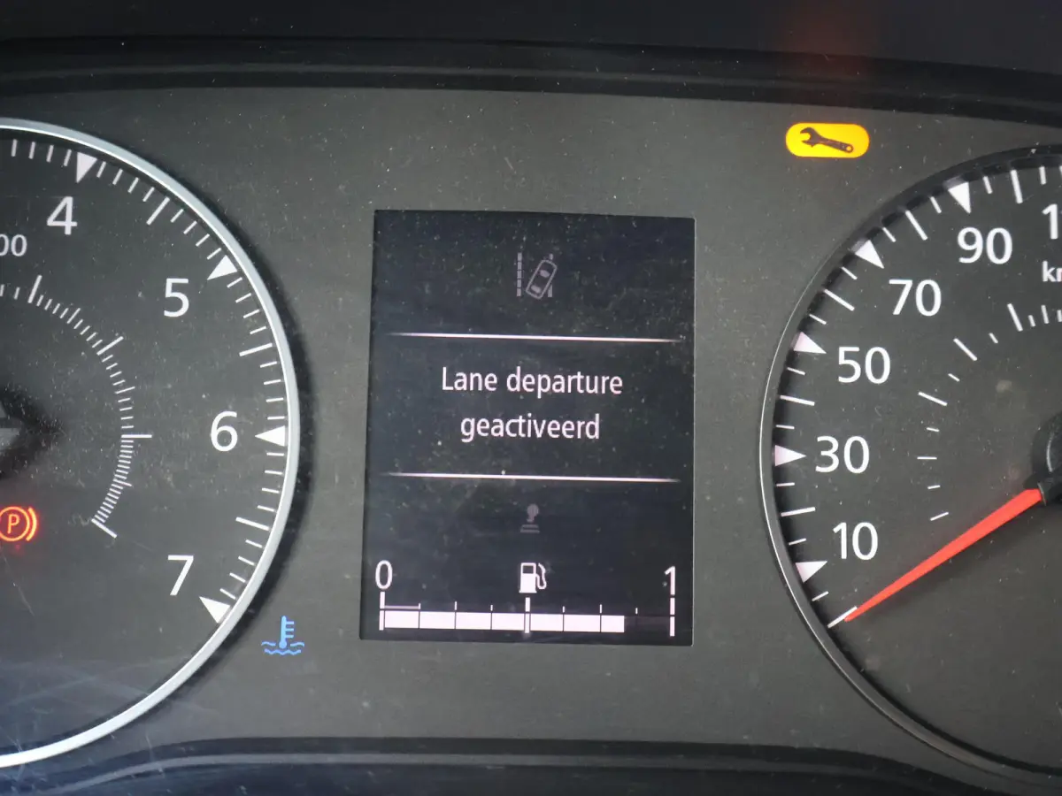 T35 2.3 dCi 150 PK L2H2 WORK EDITION + CARPLAY | CAMERA | CRUISE CONTROL | DAB | AIRCO