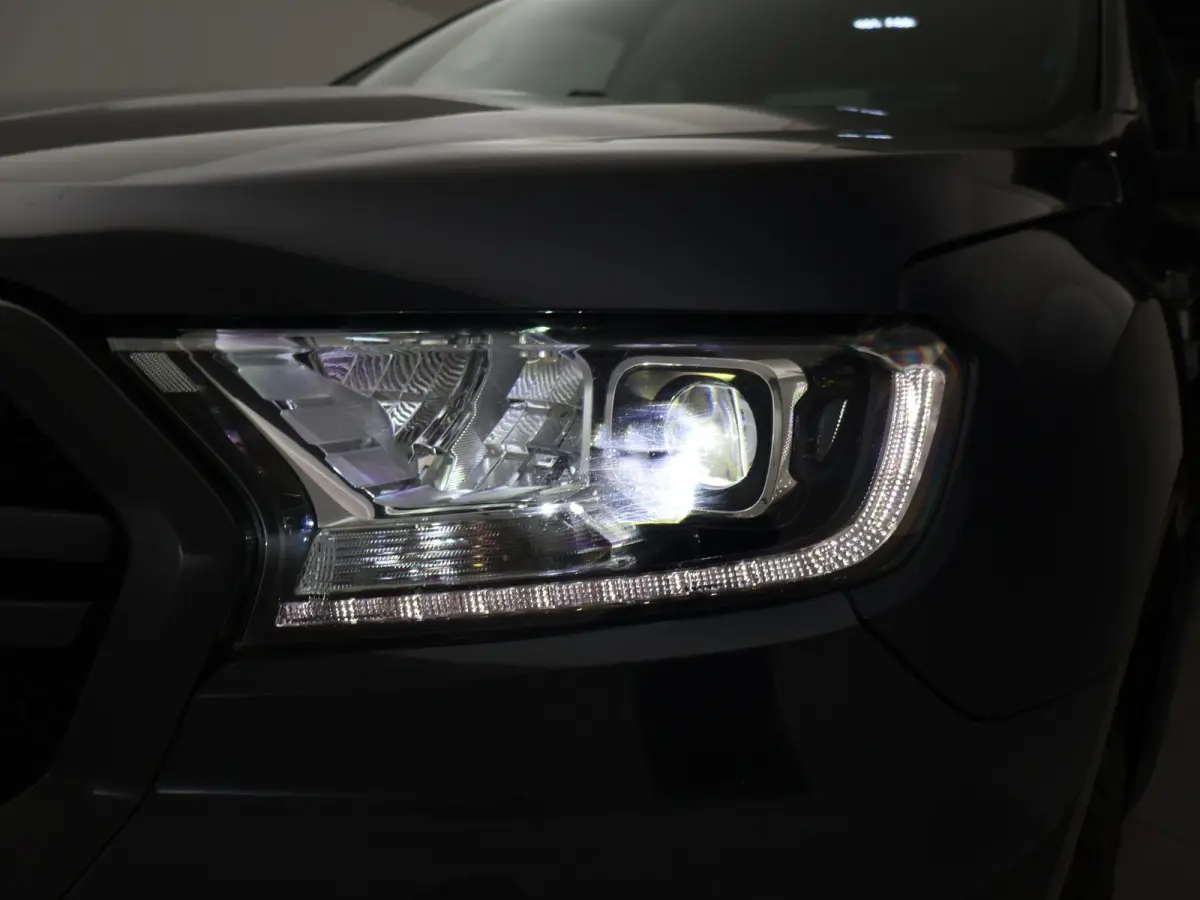 2.0 214 PK 4WD 214 PK AUT. WILDTRAK SUPERC + ADAPTIVE CRUISE | CAMERA | CARPLAY | TREKHAAK 3500 KG
