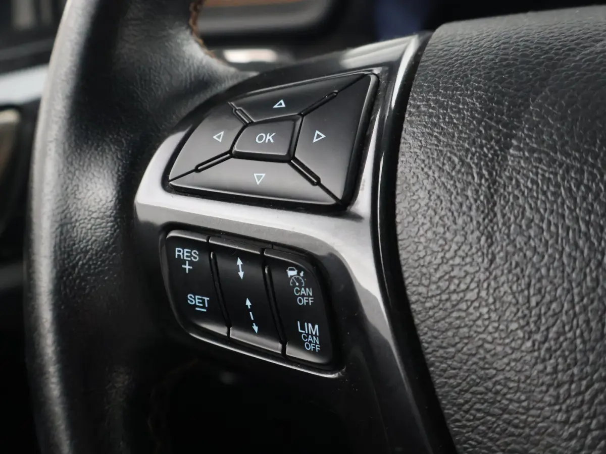 2.0 214 PK 4WD 214 PK AUT. WILDTRAK SUPERC + ADAPTIVE CRUISE | CAMERA | CARPLAY | TREKHAAK 3500 KG