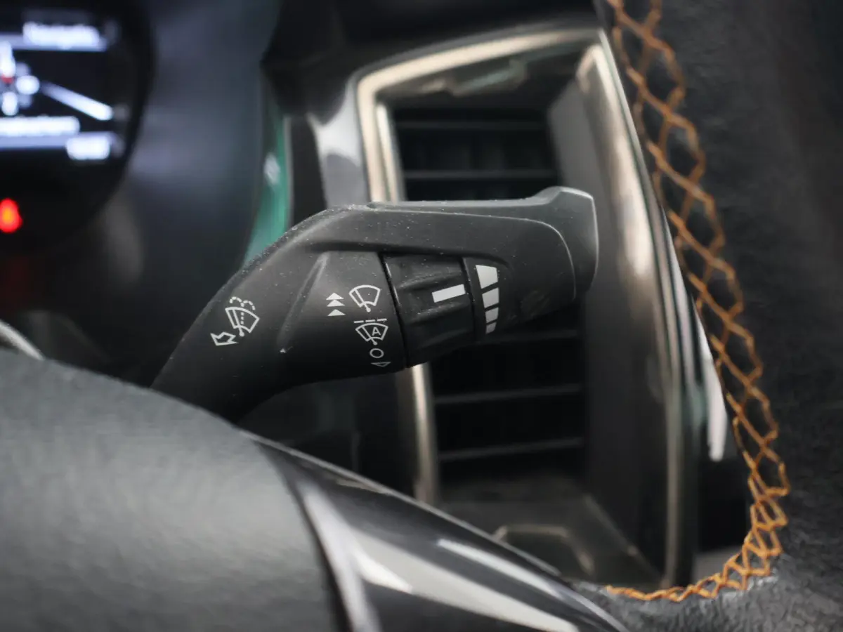 2.0 214 PK 4WD 214 PK AUT. WILDTRAK SUPERC + ADAPTIVE CRUISE | CAMERA | CARPLAY | TREKHAAK 3500 KG
