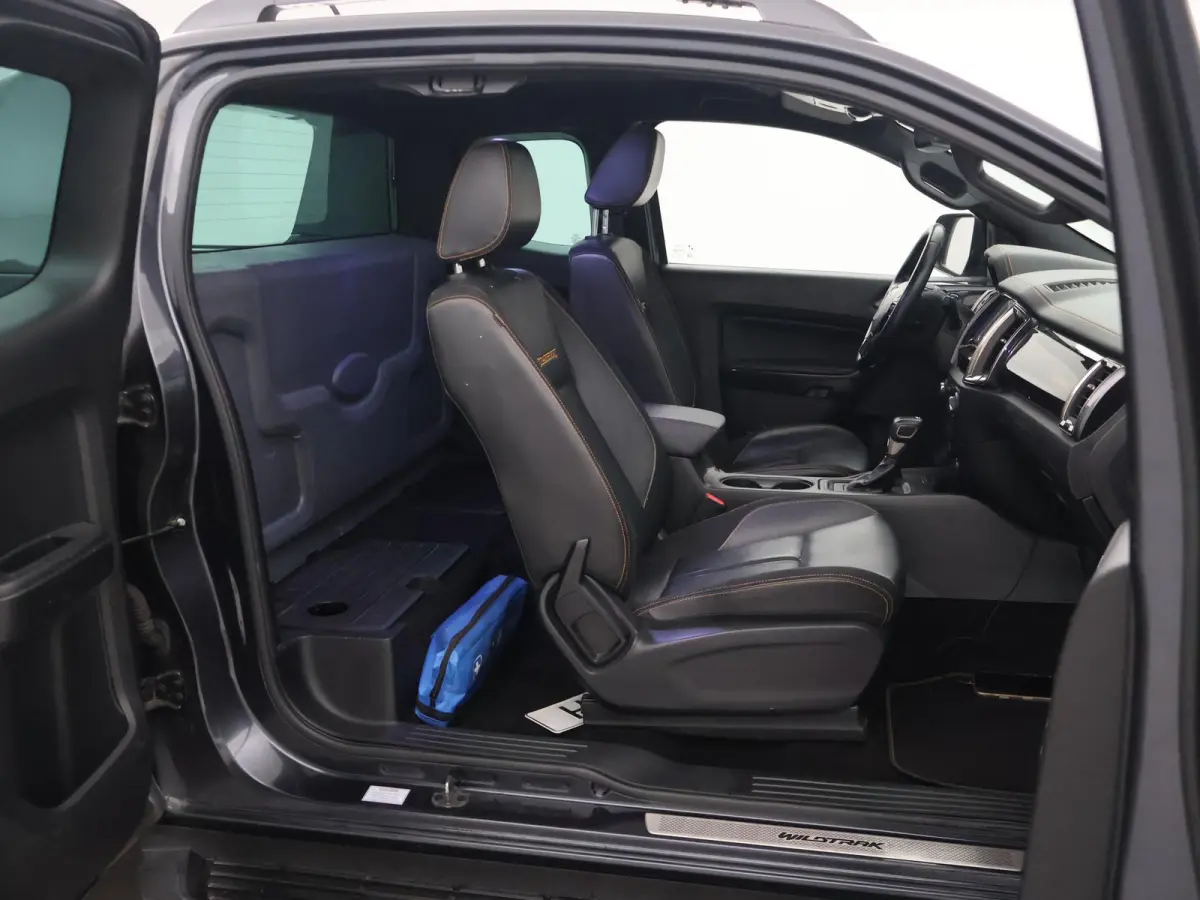 2.0 214 PK 4WD 214 PK AUT. WILDTRAK SUPERC + ADAPTIVE CRUISE | CAMERA | CARPLAY | TREKHAAK 3500 KG