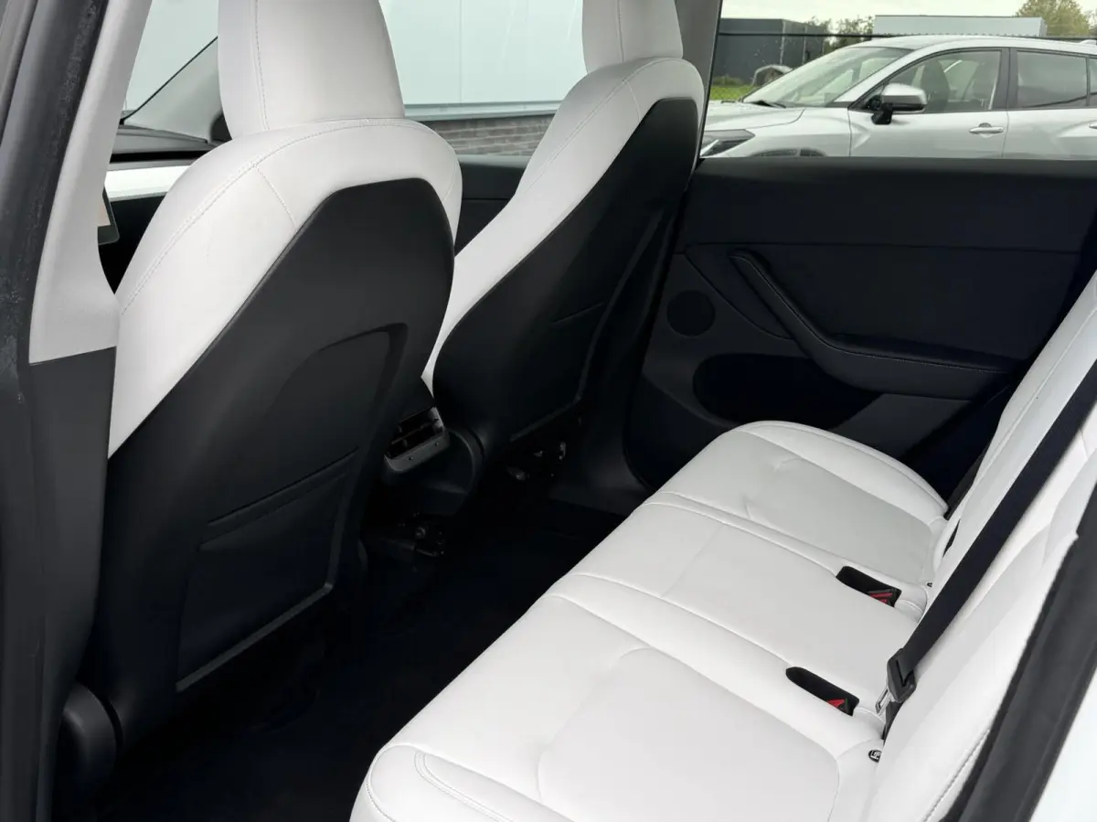 Performance AWD 75 kWh SOH92%