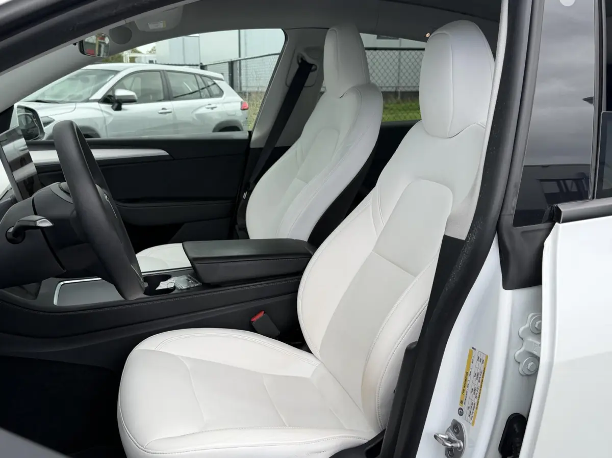 Performance AWD 75 kWh SOH92%
