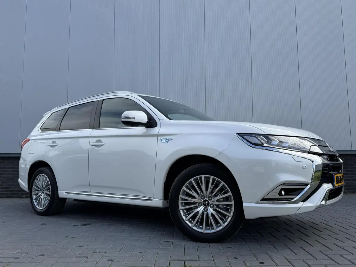 2.4 PHEV Instyle