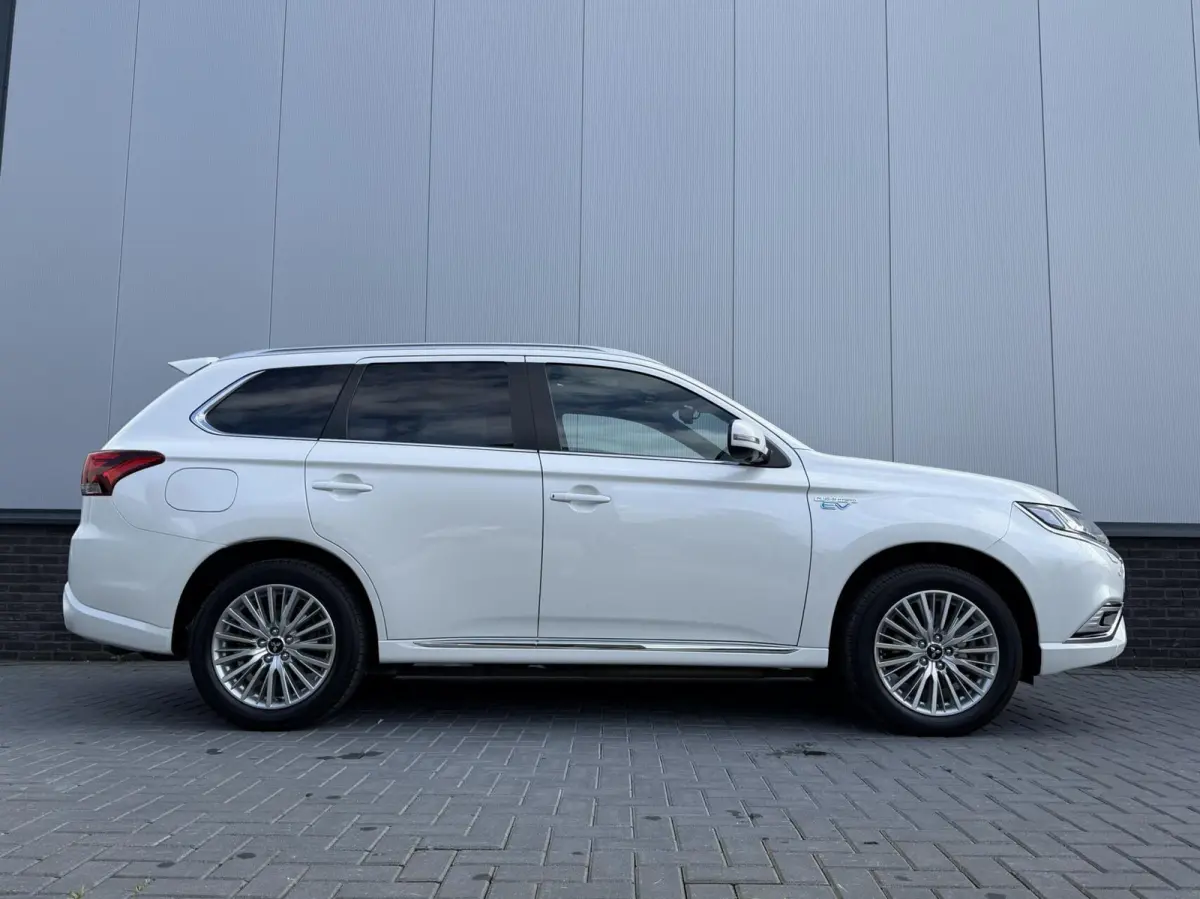 2.4 PHEV Instyle