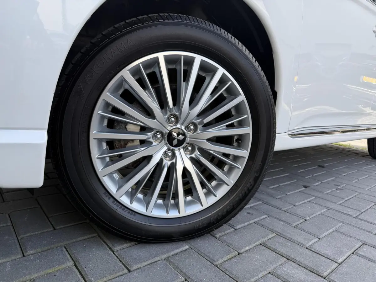 2.4 PHEV Instyle