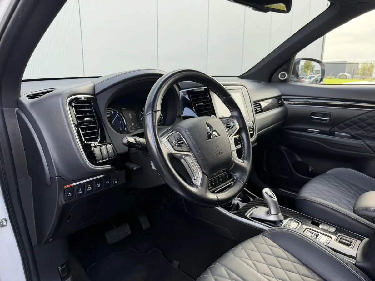 2.4 PHEV Instyle