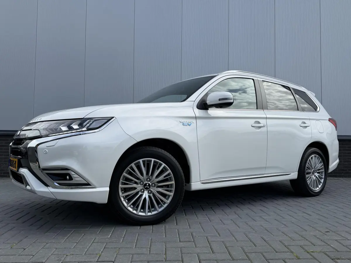 2.4 PHEV Instyle