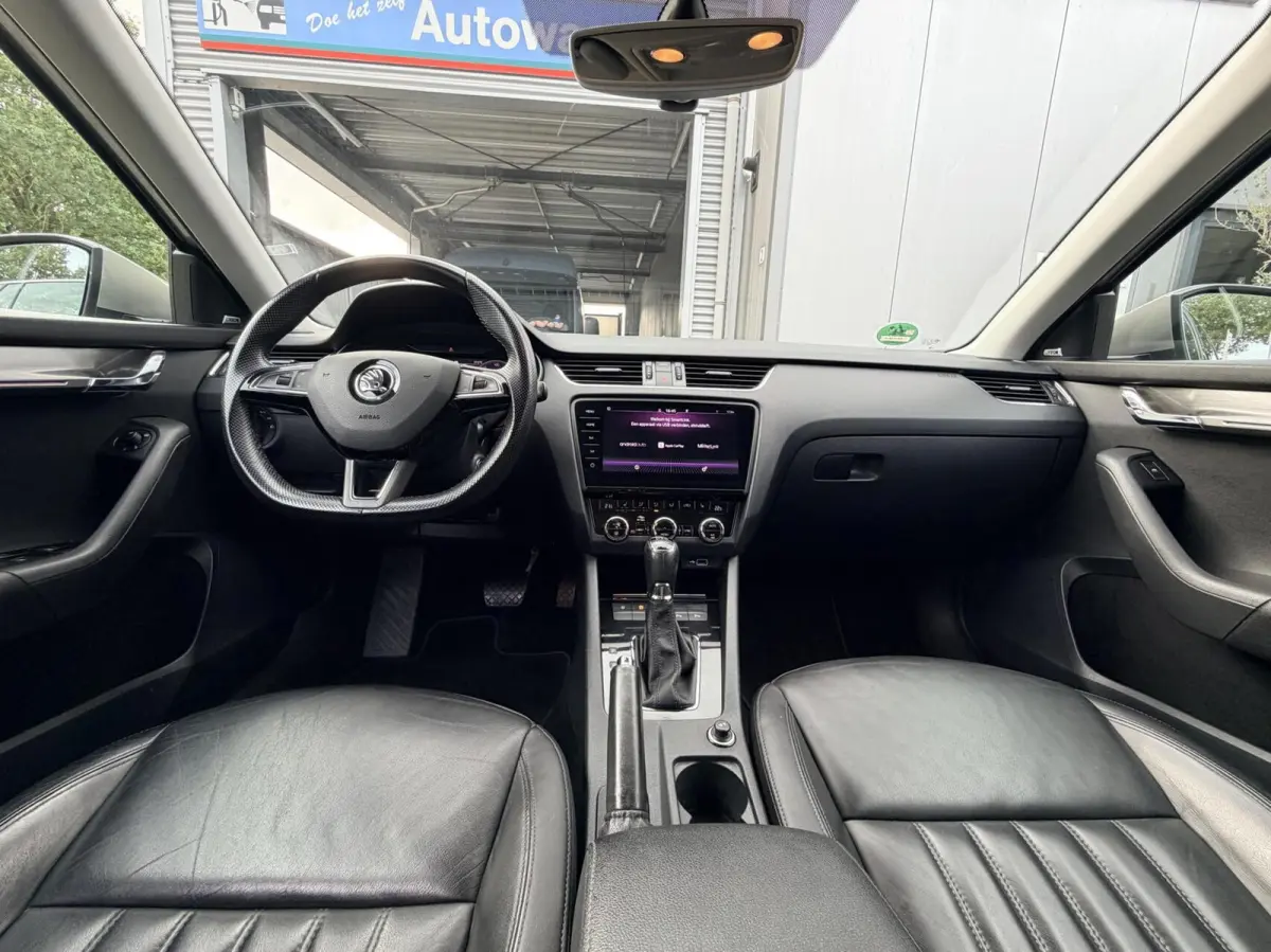 1.0 TSI Greentech Style Business | Keyless | Carplay | Clima | Stoelverwarming | Leder