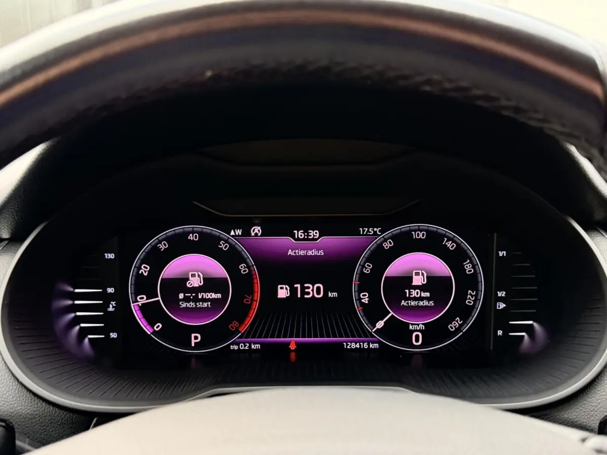 1.0 TSI Greentech Style Business | Keyless | Carplay | Clima | Stoelverwarming | Leder