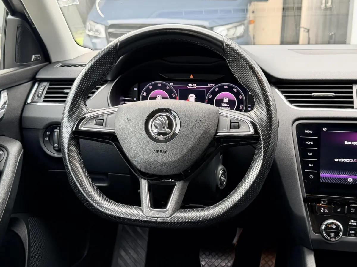 1.0 TSI Greentech Style Business | Keyless | Carplay | Clima | Stoelverwarming | Leder
