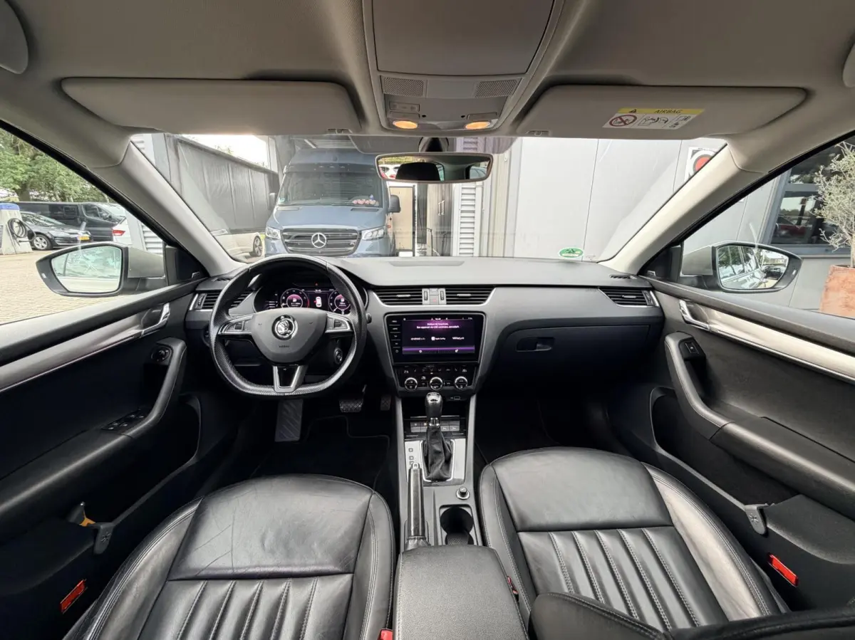 1.0 TSI Greentech Style Business | Keyless | Carplay | Clima | Stoelverwarming | Leder
