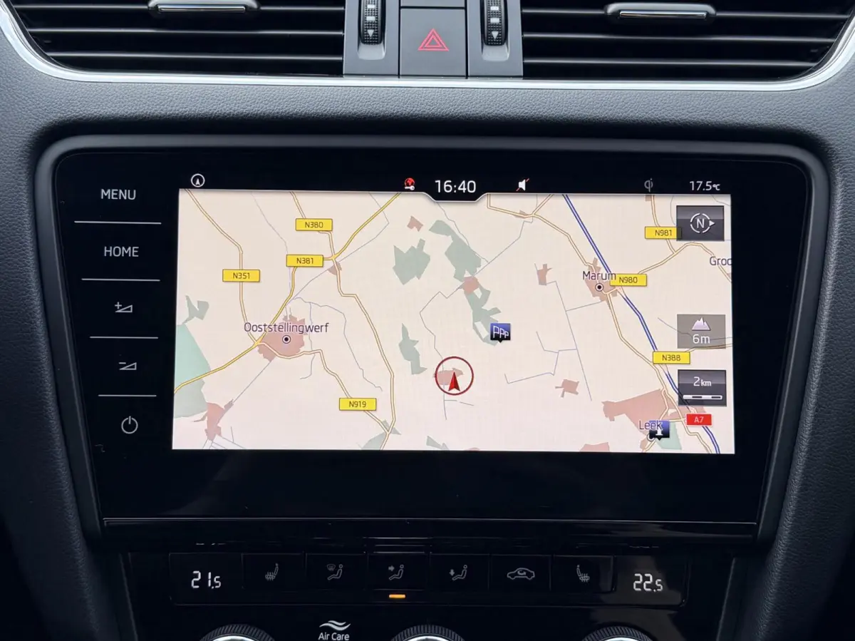 1.0 TSI Greentech Style Business | Keyless | Carplay | Clima | Stoelverwarming | Leder