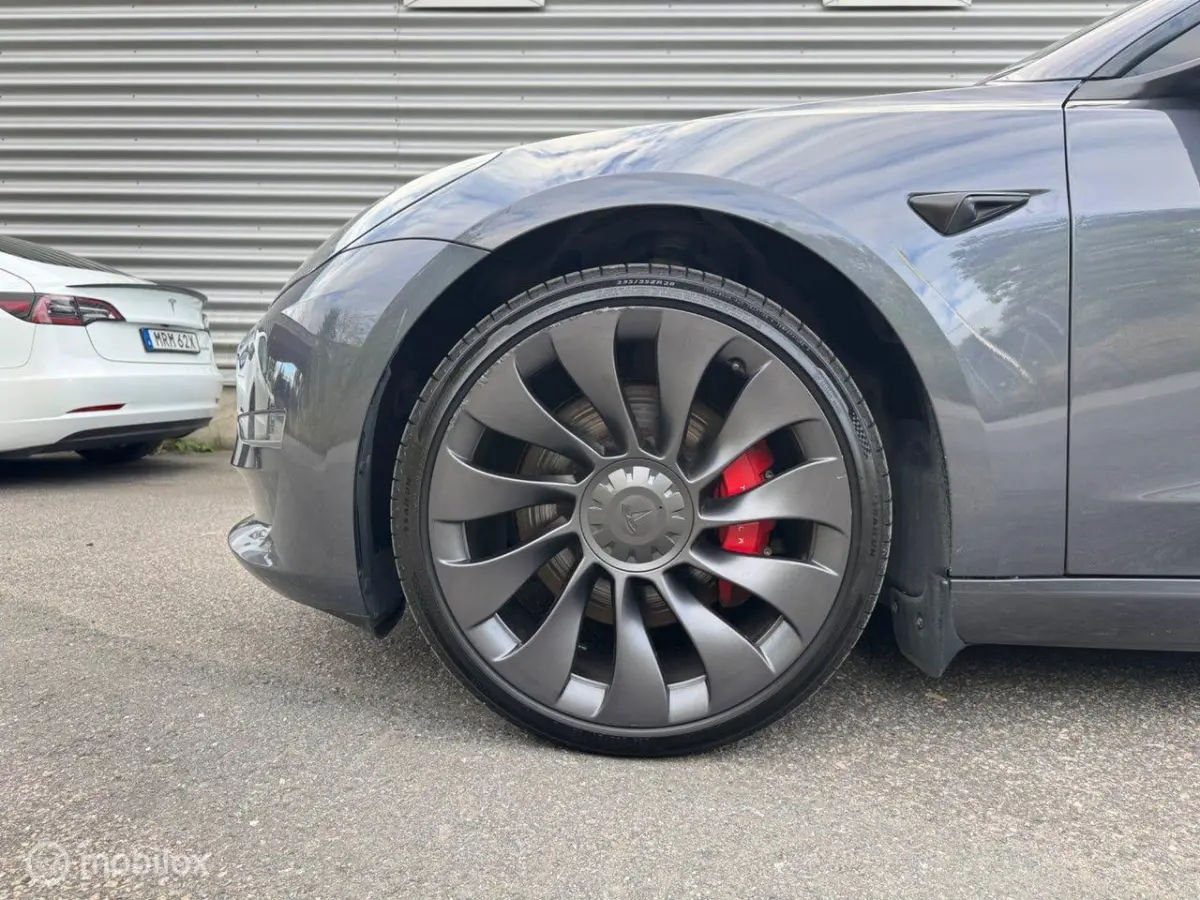 Performance AWD 75 kWh