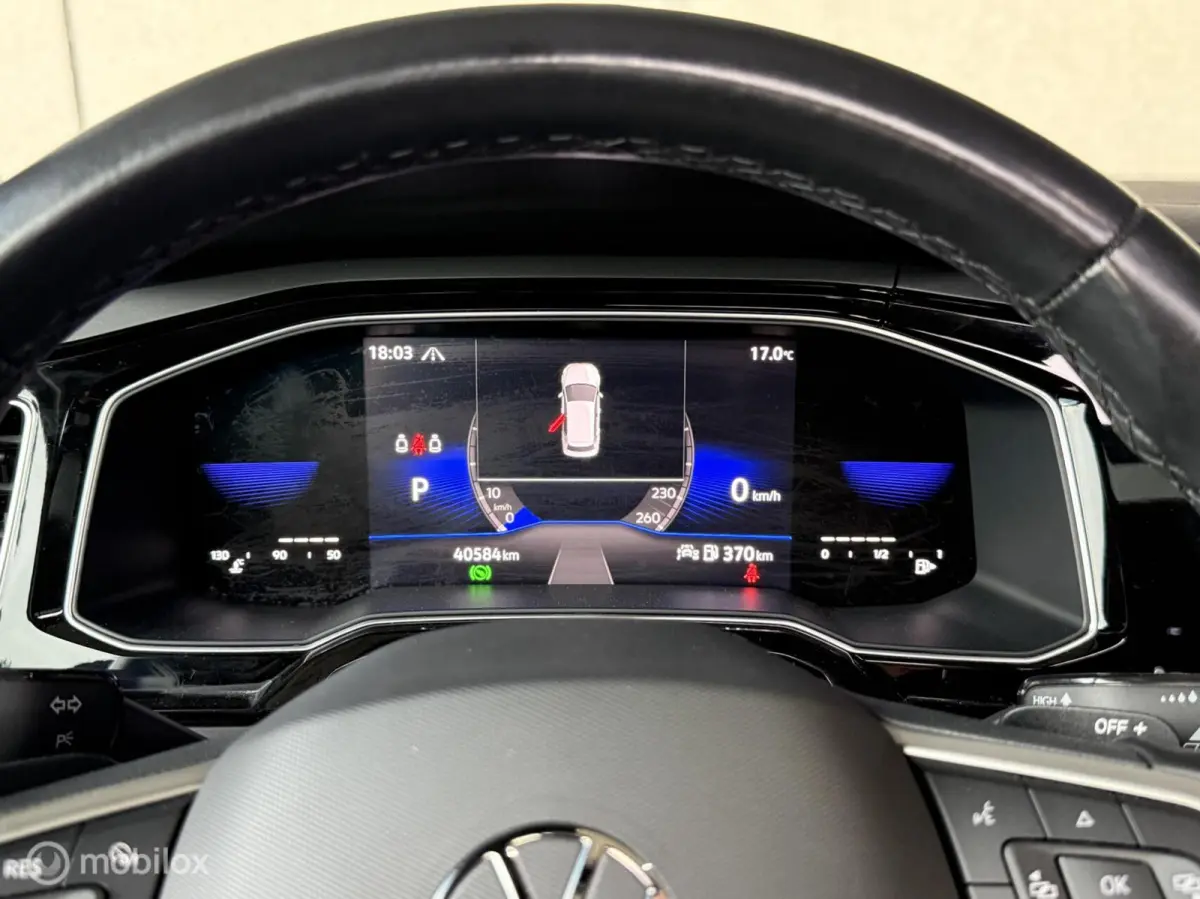 1.0TSI R-Line|PANO|IQ|ACC|CARPLAY|