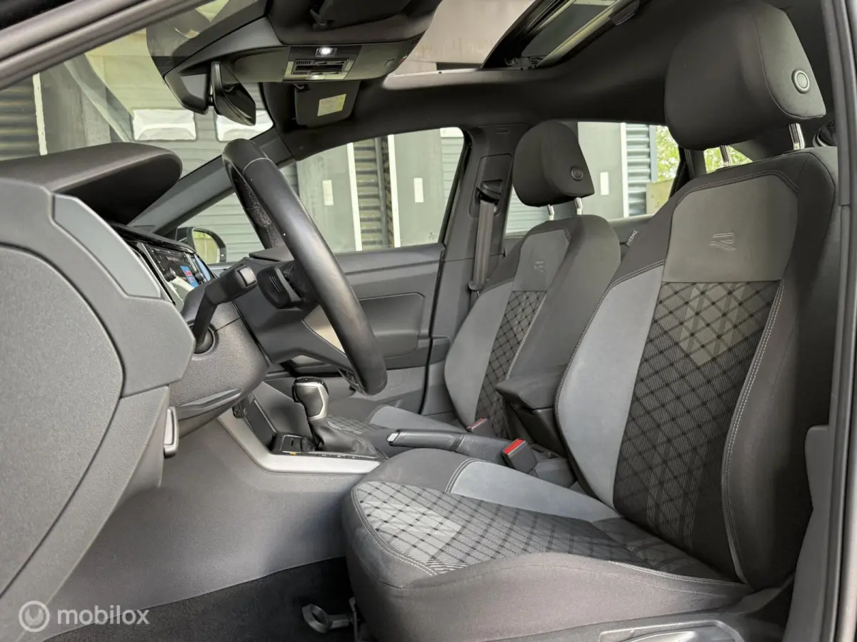 1.0TSI R-Line|PANO|IQ|ACC|CARPLAY|