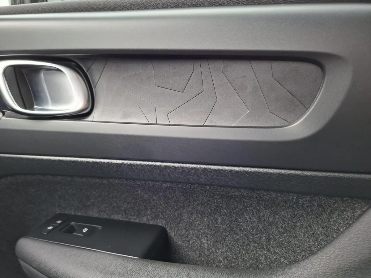 Recharge Twin Intro Edition 78kWh | Pano | El. Trekhaak | Memory seats | Harman/Kardon | SOH 93,4%