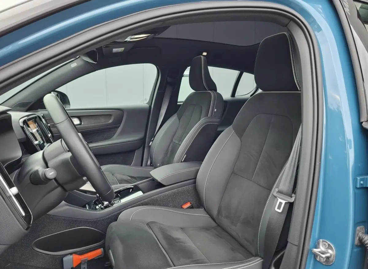 Recharge Twin Intro Edition 78kWh | Pano | El. Trekhaak | Memory seats | Harman/Kardon | SOH 93,4%