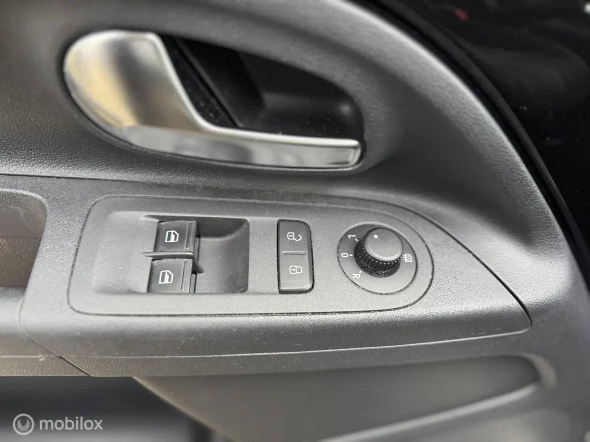 Up! 1.0 high up! Club|Cruise Control|Stoelverw.|Parkeersens.|Airco|100% onderhoud