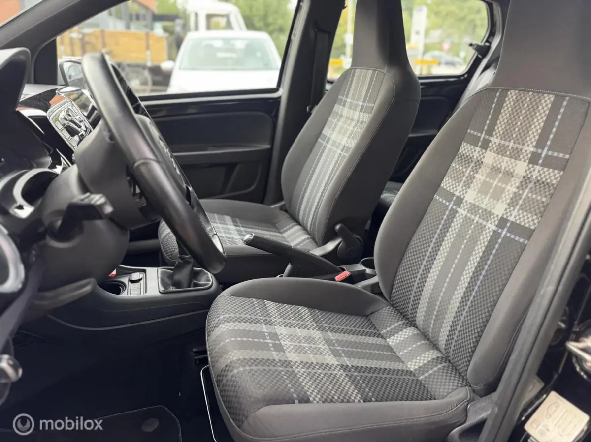 Up! 1.0 high up! Club|Cruise Control|Stoelverw.|Parkeersens.|Airco|100% onderhoud