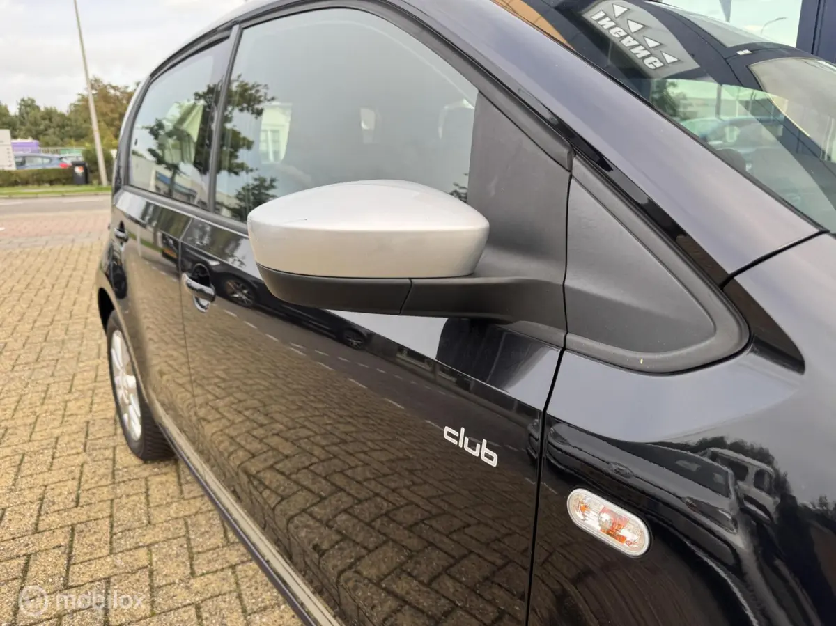 Up! 1.0 high up! Club|Cruise Control|Stoelverw.|Parkeersens.|Airco|100% onderhoud