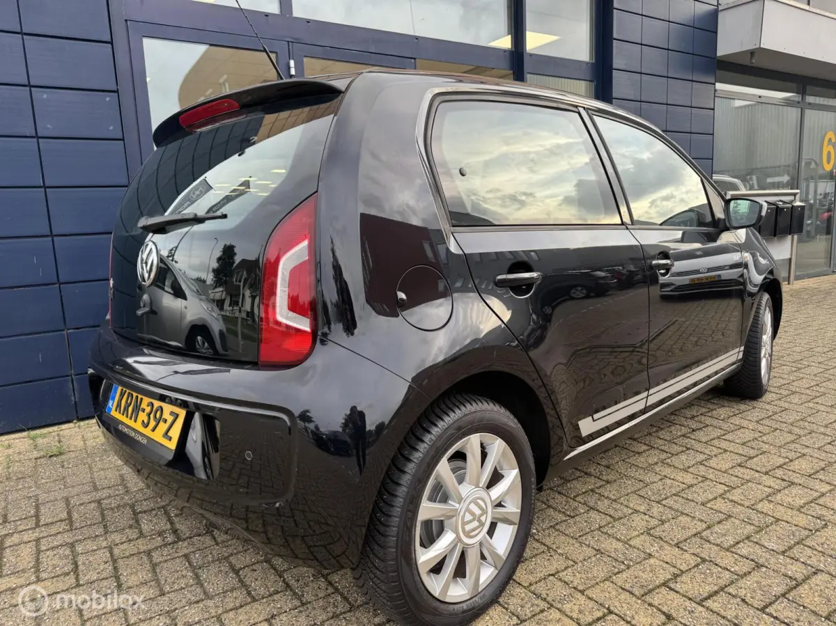 Up! 1.0 high up! Club|Cruise Control|Stoelverw.|Parkeersens.|Airco|100% onderhoud