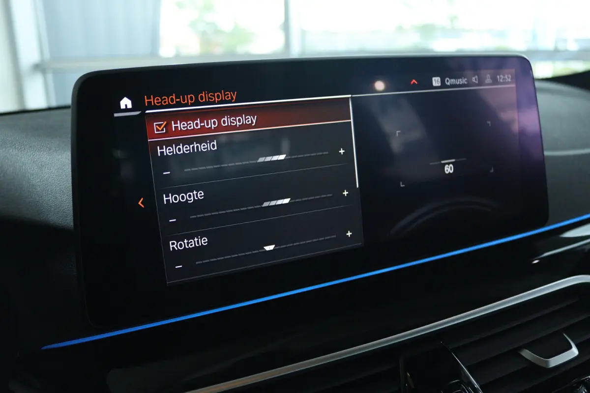 530e M-Sport Business Edition Plus | SoH 92% | Laser | Head-up | Schuifdak | Memory | Camera | Stoelverwarming | Carplay | Navi | Climate