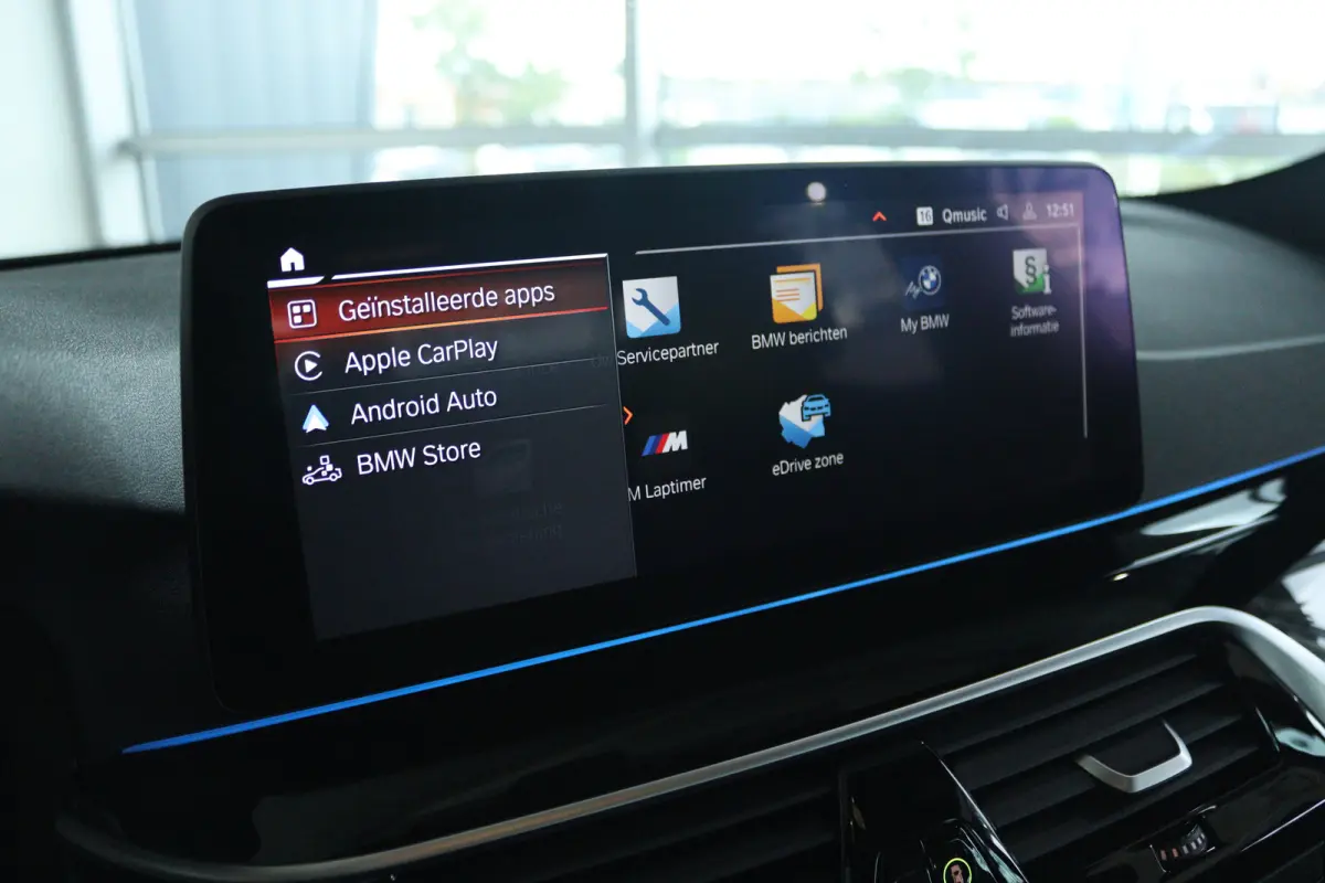530e M-Sport Business Edition Plus | SoH 92% | Laser | Head-up | Schuifdak | Memory | Camera | Stoelverwarming | Carplay | Navi | Climate