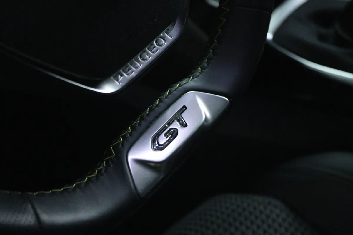 1.2 Turbo GT Cruise Control | Camera | Carplay | Navigatie | Climate | 17 Inch | LED |