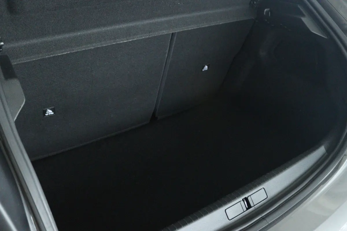 1.2 Turbo GT Cruise Control | Camera | Carplay | Navigatie | Climate | 17 Inch | LED |