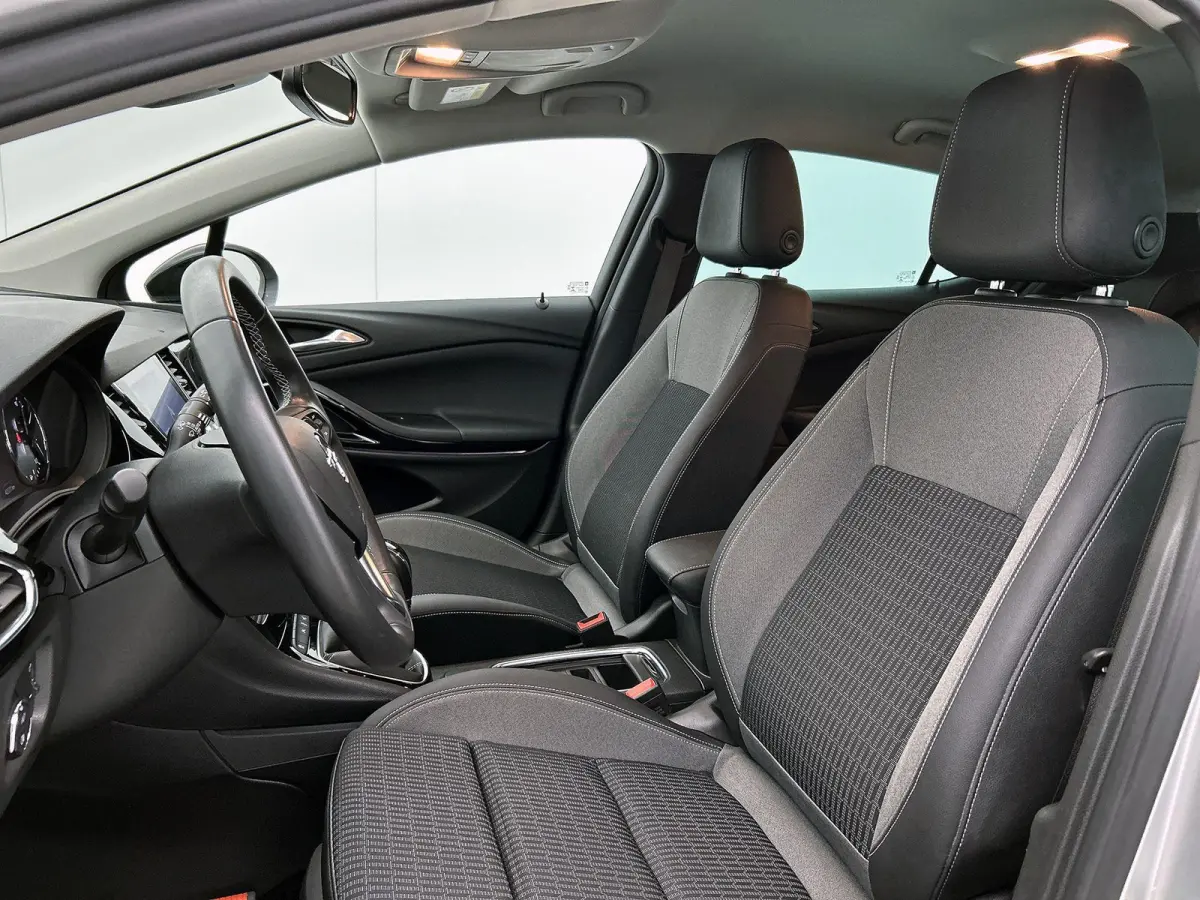 1.2 Business Elegance | 145pk | Navigatie | Camera | Trekhaak | Volledig Dealer Onderhouden! | 44.000km |