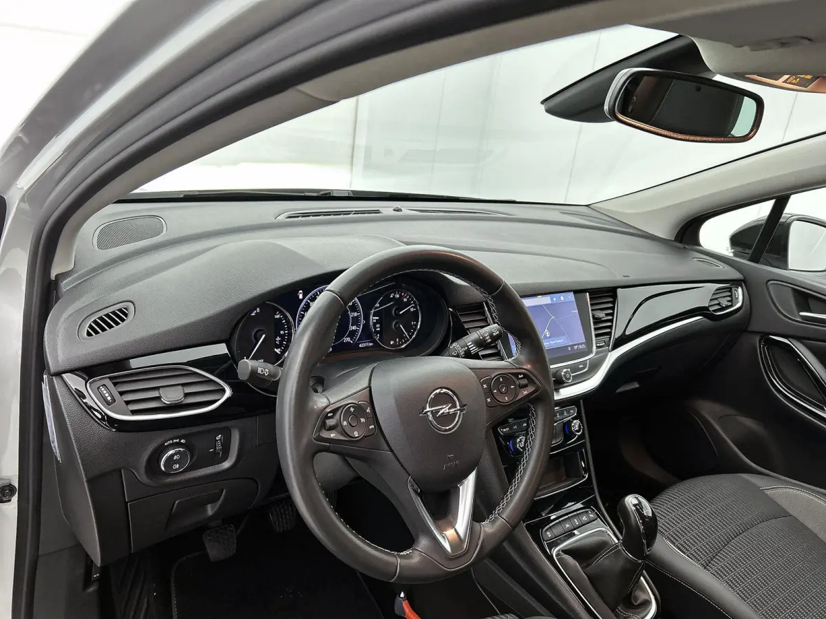 1.2 Business Elegance | 145pk | Navigatie | Camera | Trekhaak | Volledig Dealer Onderhouden! | 44.000km |