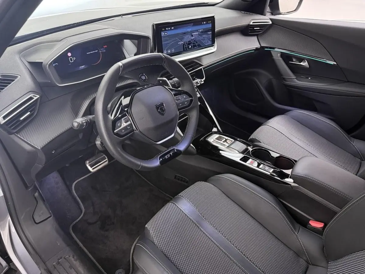 1.2 Hybrid 145 GT 360.Camera/Ad.Cruise/Led.Matrix/ Nav/Ecc/CarPlay/Keyless
