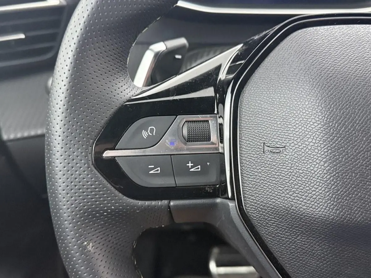 1.2 Hybrid 145 GT 360.Camera/Ad.Cruise/Led.Matrix/ Nav/Ecc/CarPlay/Keyless