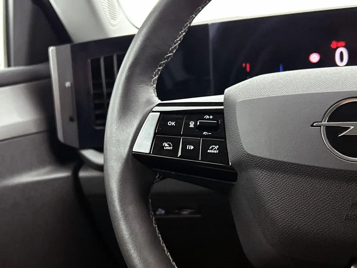 1.2 Business Elegance | 130pk | 36.000km! | Apple Carplay/Android Auto | Camera | Stuur+Stoelverwarming |