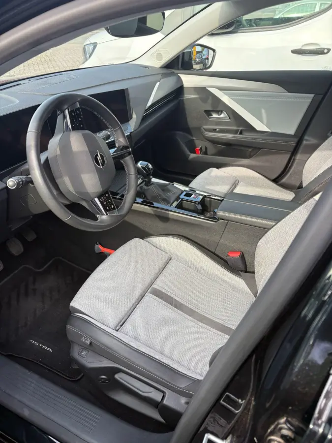 1.2 Business Elegance | 130pk | 36.000km! | Apple Carplay/Android Auto | Camera | Stuur+Stoelverwarming |