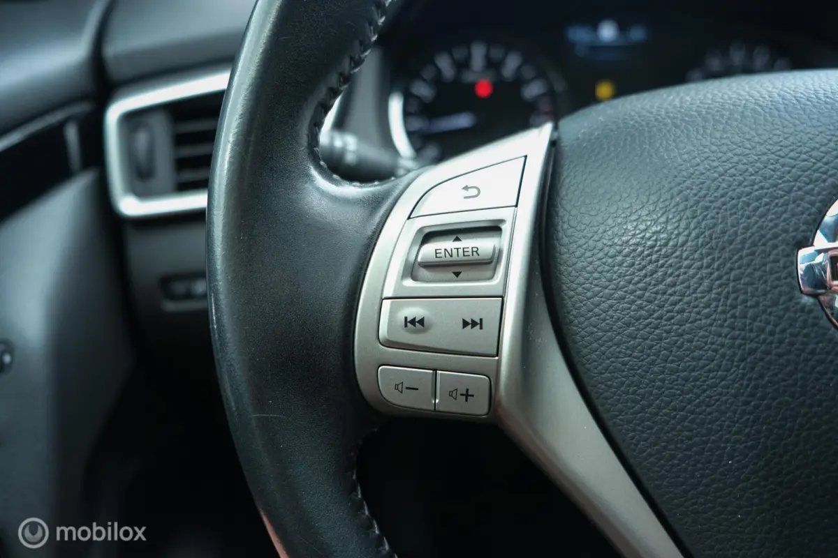 1.2 Acenta | Pano | Cruise | LED | Lane Assist | 360 Camera | Dealer onderhouden | Zeer netjes | Rijklaar | Keyless