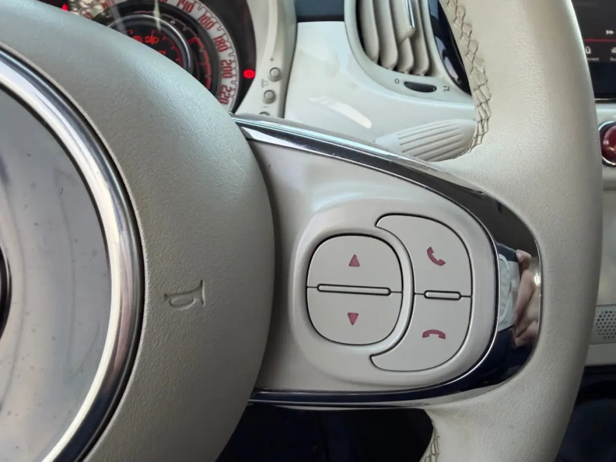 1.0 HYBRID LOUNGE AIRCO APPLE CARPLAY LMV