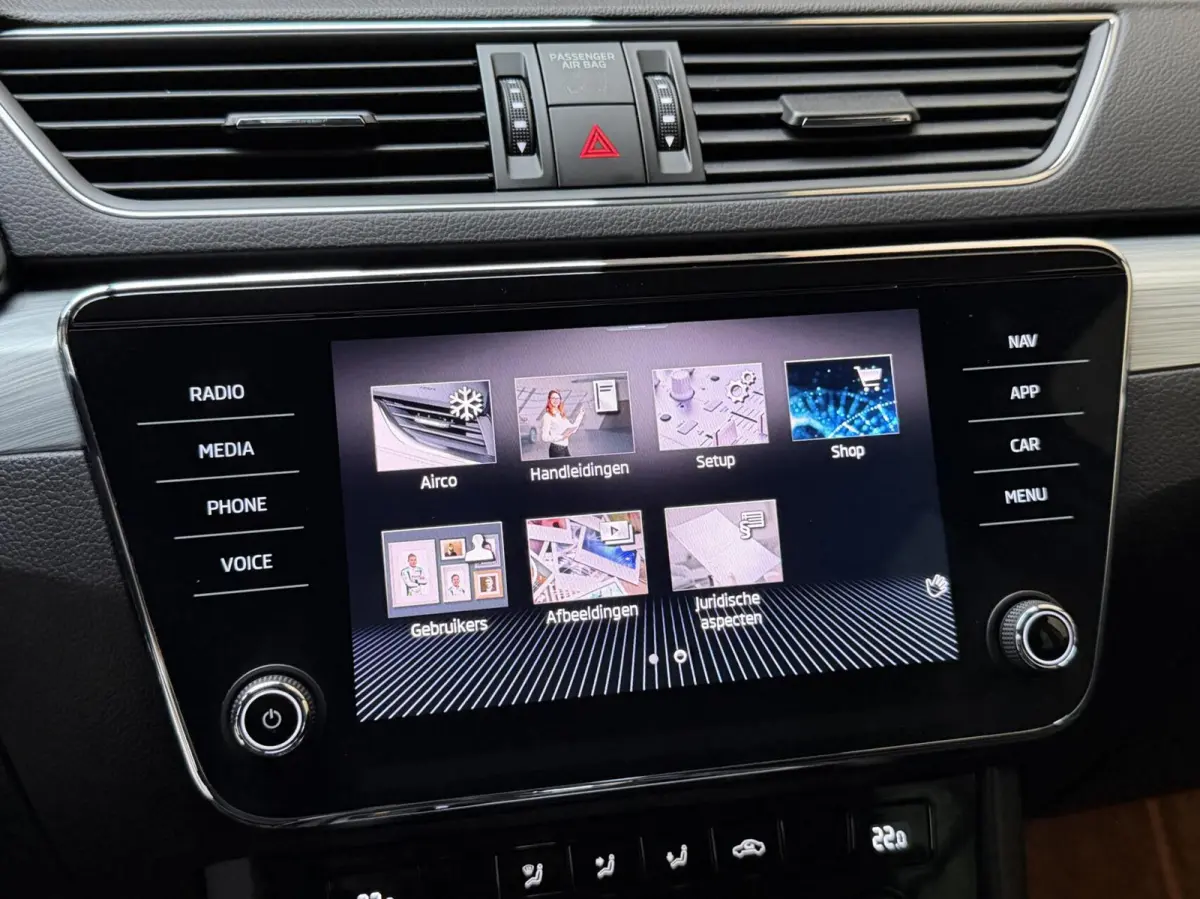 1.5 TSI ACT Business Edition Automaat | Adaptieve cruise control | Apple CarPlay/Android Auto | Climate control | Getint glas | Parkeersensoren voor en achter | Trekhaak