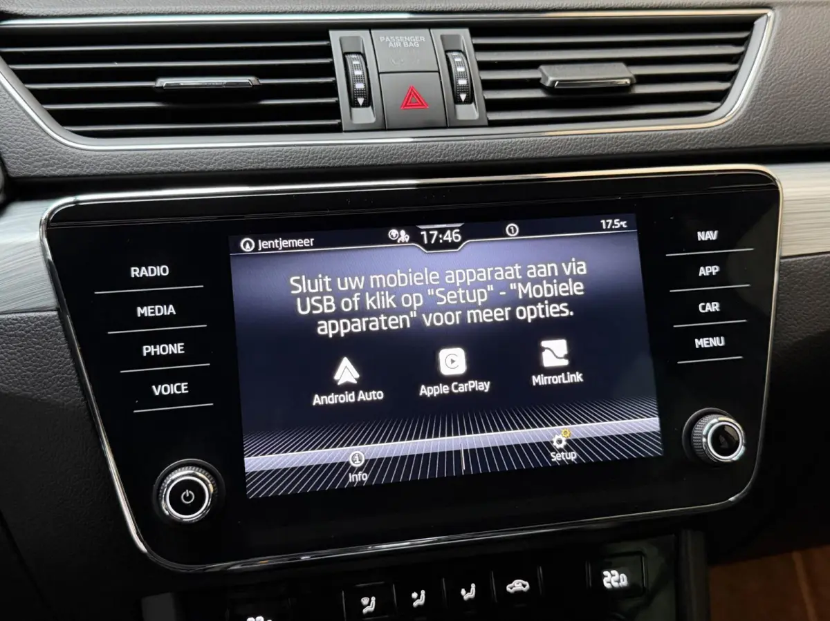 1.5 TSI ACT Business Edition Automaat | Adaptieve cruise control | Apple CarPlay/Android Auto | Climate control | Getint glas | Parkeersensoren voor en achter | Trekhaak