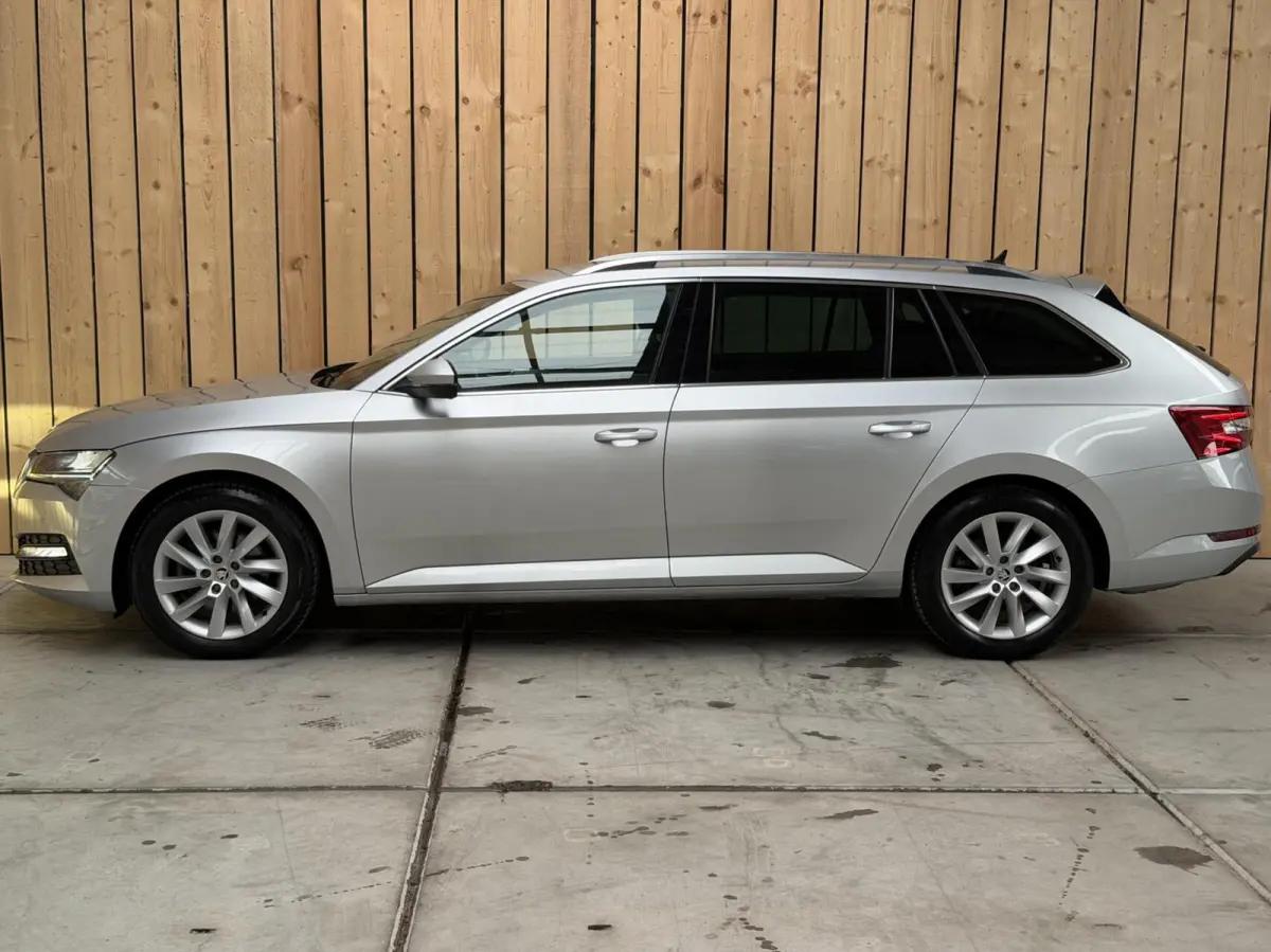 1.5 TSI ACT Business Edition Automaat | Adaptieve cruise control | Apple CarPlay/Android Auto | Climate control | Getint glas | Parkeersensoren voor en achter | Trekhaak