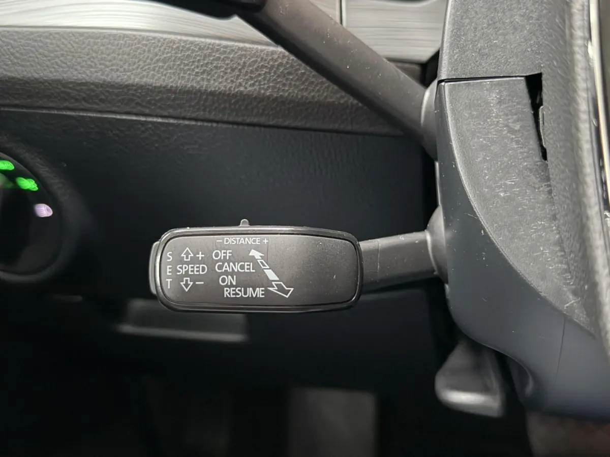 1.5 TSI ACT Business Edition Automaat | Adaptieve cruise control | Apple CarPlay/Android Auto | Climate control | Getint glas | Parkeersensoren voor en achter | Trekhaak