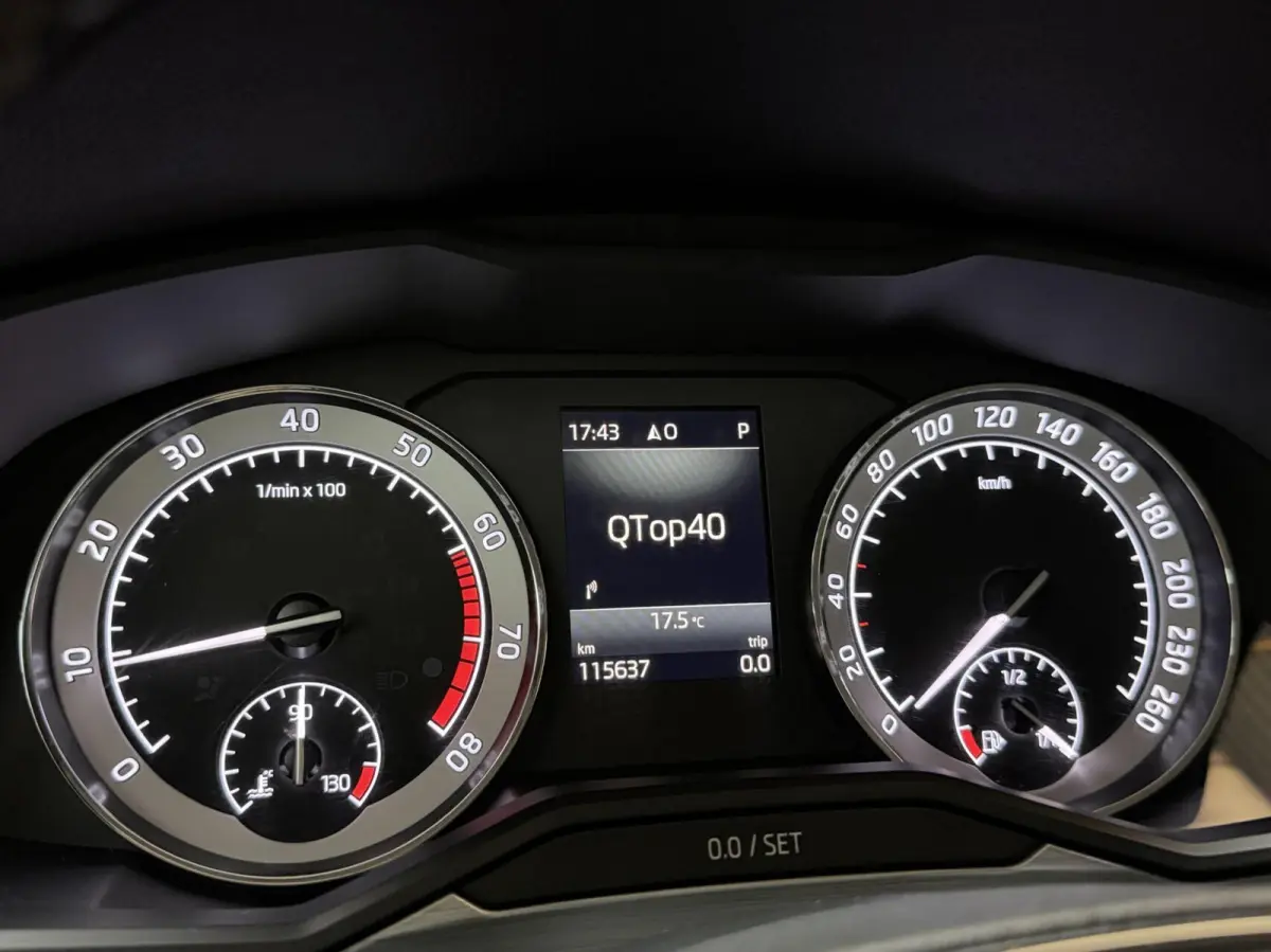 1.5 TSI ACT Business Edition Automaat | Adaptieve cruise control | Apple CarPlay/Android Auto | Climate control | Getint glas | Parkeersensoren voor en achter | Trekhaak