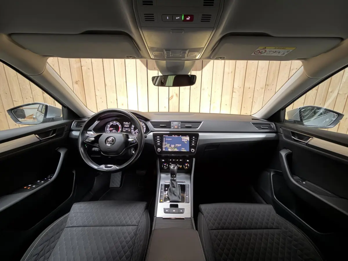 1.5 TSI ACT Business Edition Automaat | Adaptieve cruise control | Apple CarPlay/Android Auto | Climate control | Getint glas | Parkeersensoren voor en achter | Trekhaak