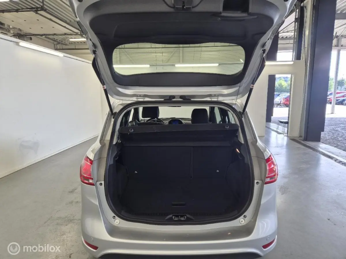 1.6 TI-VCT Titanium 21000Km 1e eigenaar orig. Ned