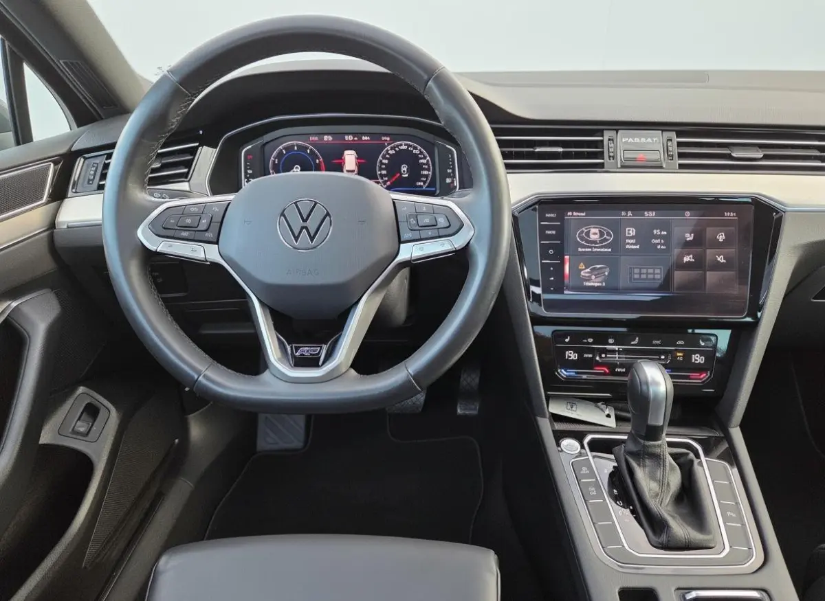 1.5 TSI R-Line | Trekhaak | Leder | Virtual Cockpit | Camera