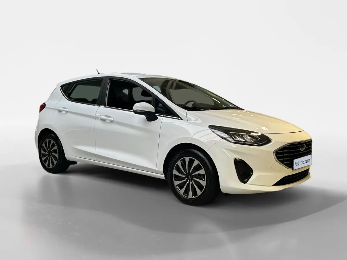 1.0 EcoBoost Hybrid Titanium | Apple Carplay / Android Auto | Stoel + Stuurverwarming | Cruise Control | Parkeersensoren Achter | Lichtsensor | Climate Control | Verwarmbare Voorruit